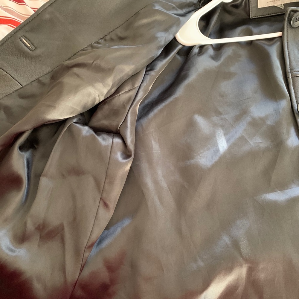 Leather jacket - Picture 2 of 3